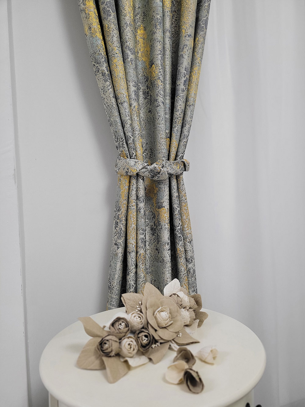 Draperie gri/galben cu model cromatic