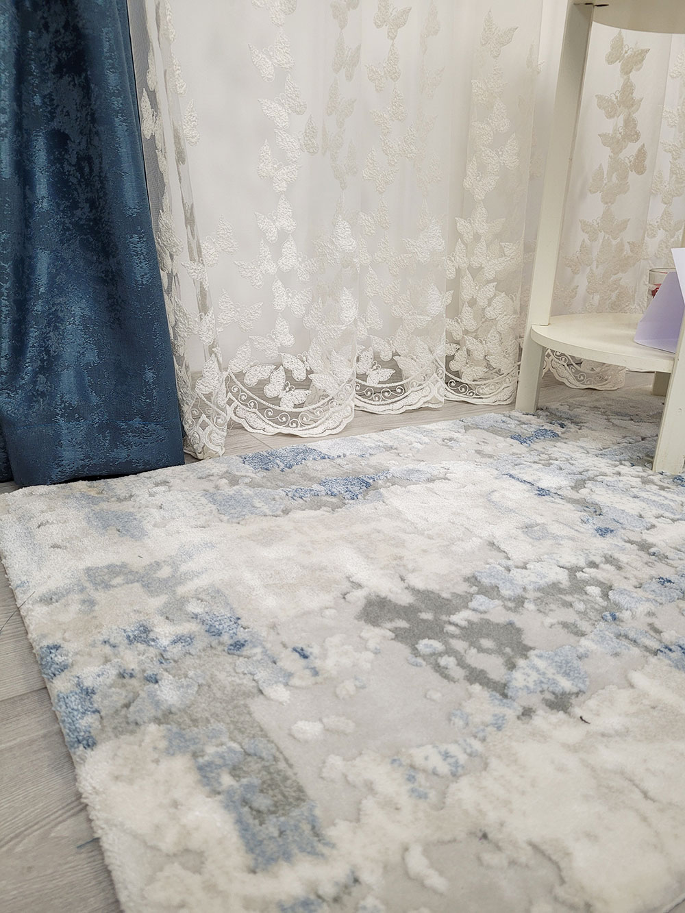 Set draperie si perdea, nisip bleumarin cu fluturi albi