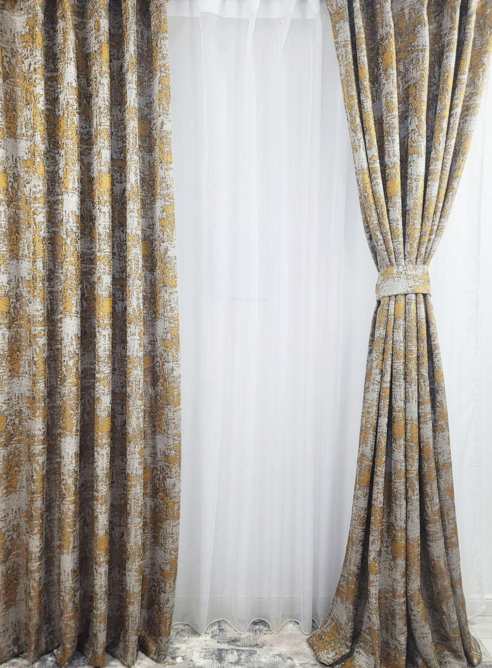 Draperie cu insertii Galbene