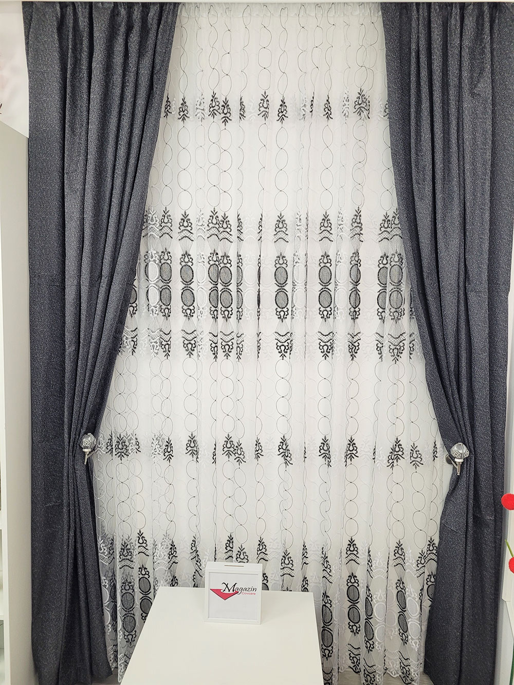 Set draperie si perdea, Black and White,