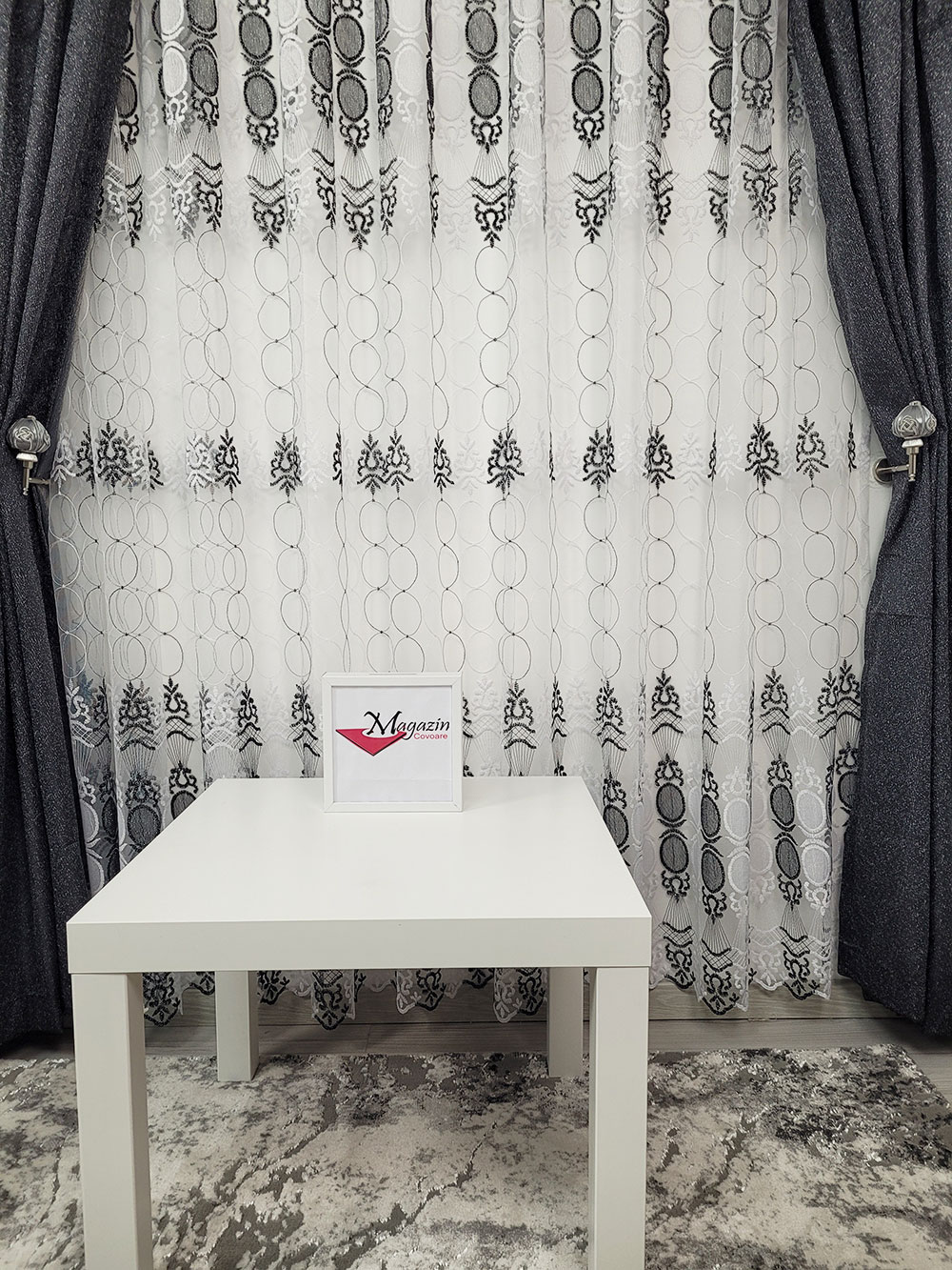 Set draperie si perdea, Black and White,