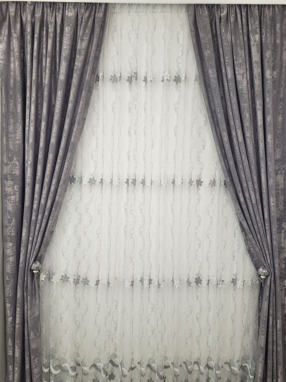 Perdea floricele albe/gri