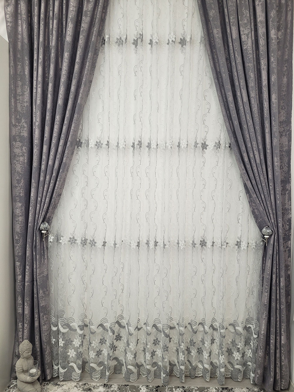 Set draperie si perdea, floricele albe/gri
