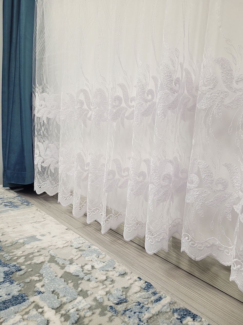 Set draperie si perdea, Blue and White Flowers