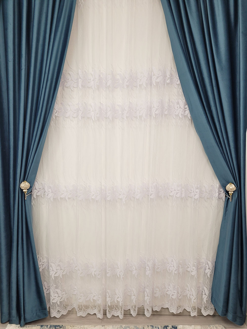 Set draperie si perdea, Blue and White Flowers