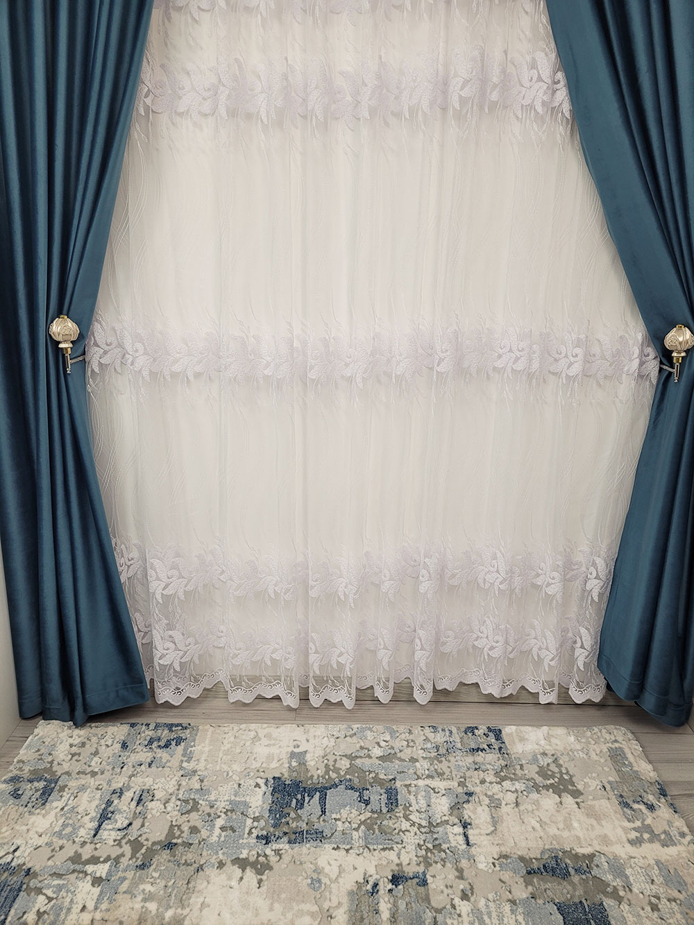 Set draperie si perdea, Blue and White Flowers