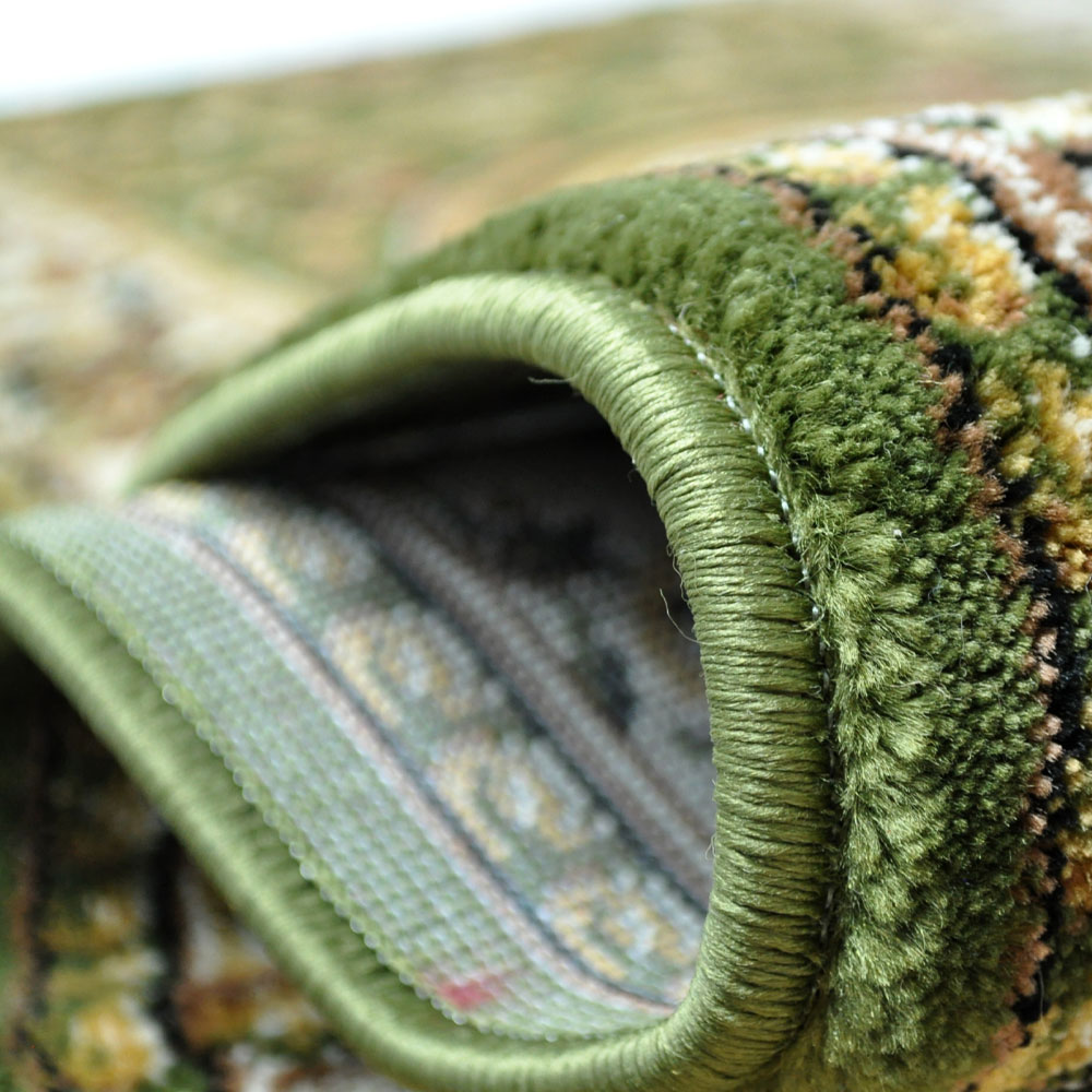 Traversa verde cu model clasic T1